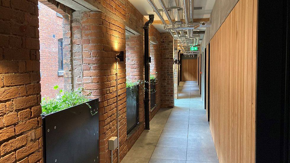 Kampus Phase II, Manchester