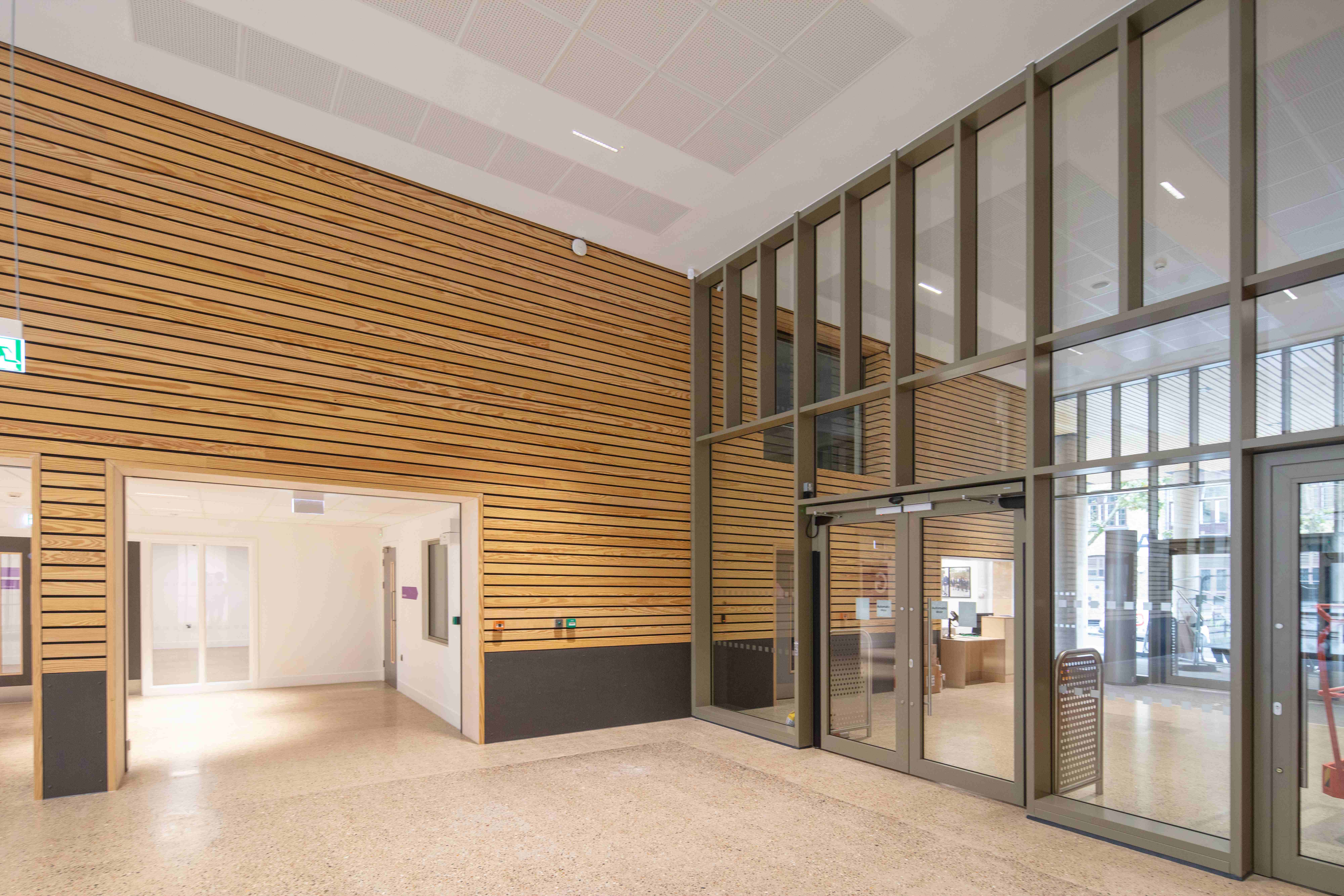Mulberry Dock School, London — image 1